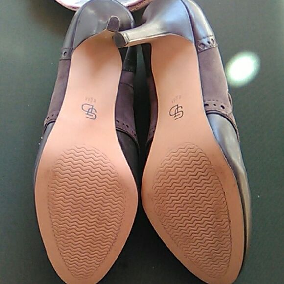 Circa Joan and David Booties - Picture 4 of 8